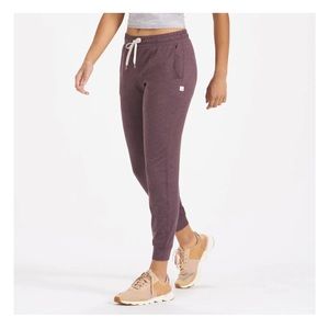 Vuori performance joggers
